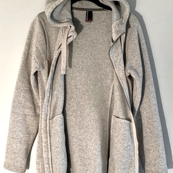 Mondetta Long Hooded Jacket - Picture 6 of 10